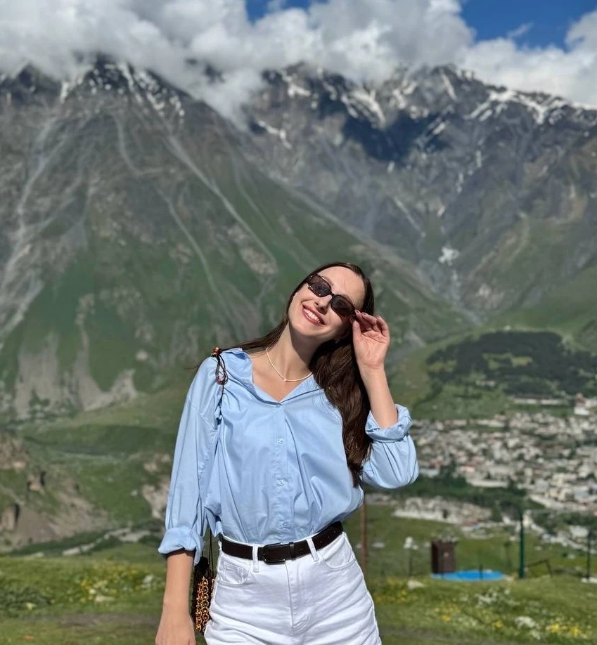 Привет из солнечной Грузии!

☀ Лето продолжается, а вместе с ним и наш замечательный летний флешмоб.