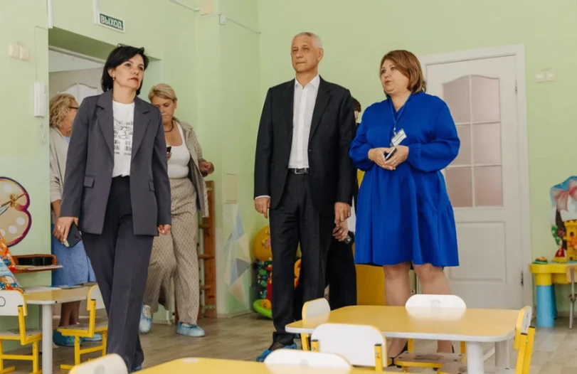 📣 Важное событие! Вчера, 27.08.2026, детский сад № 130 посетил глава Магнитогорска Сер...