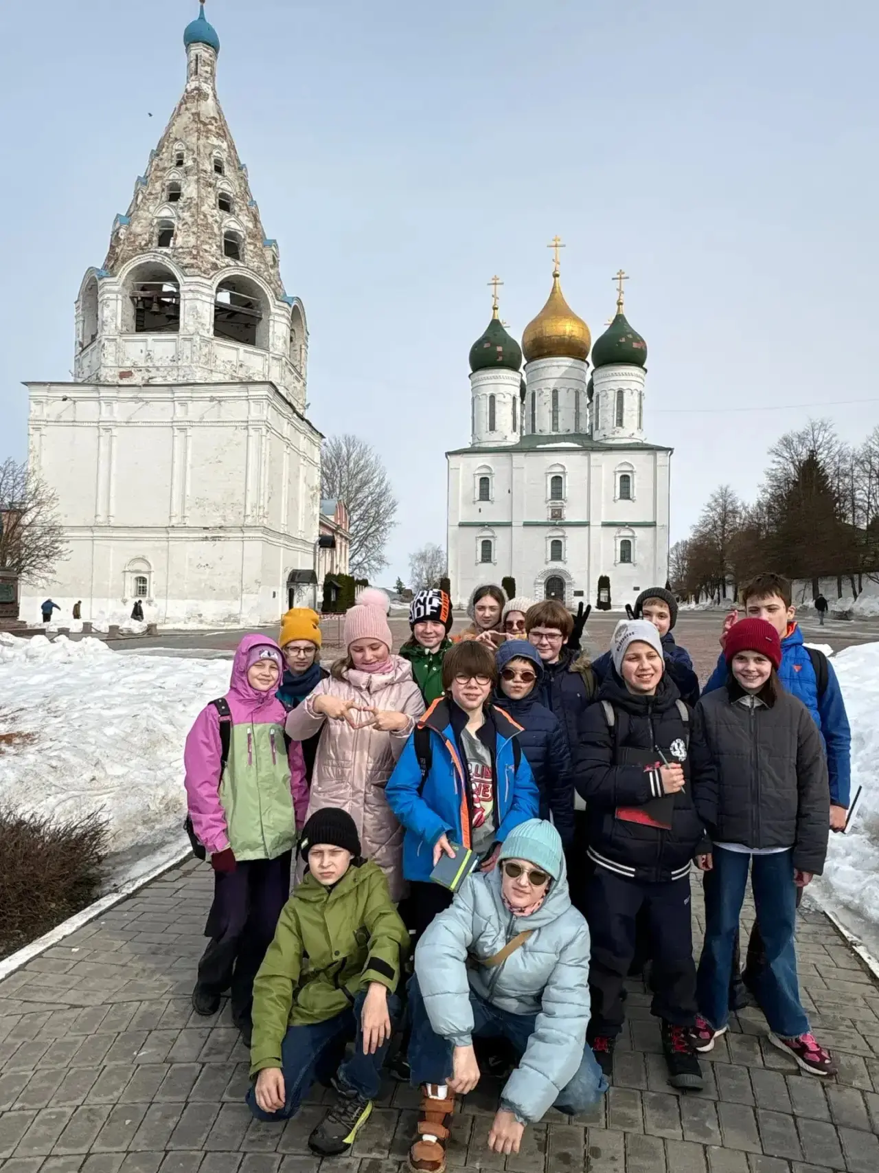 Сказ о том, как доблестный 5 «И» крепость Коломенскую покорял  🗺️ Наши пятиклассники побывали в путе