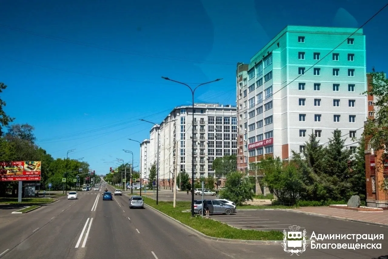 🌤️ Погода в Благовещенске на 24 июня: 

🌡️ Облака будут перемещаться, ночью осадки маловероятны, д
