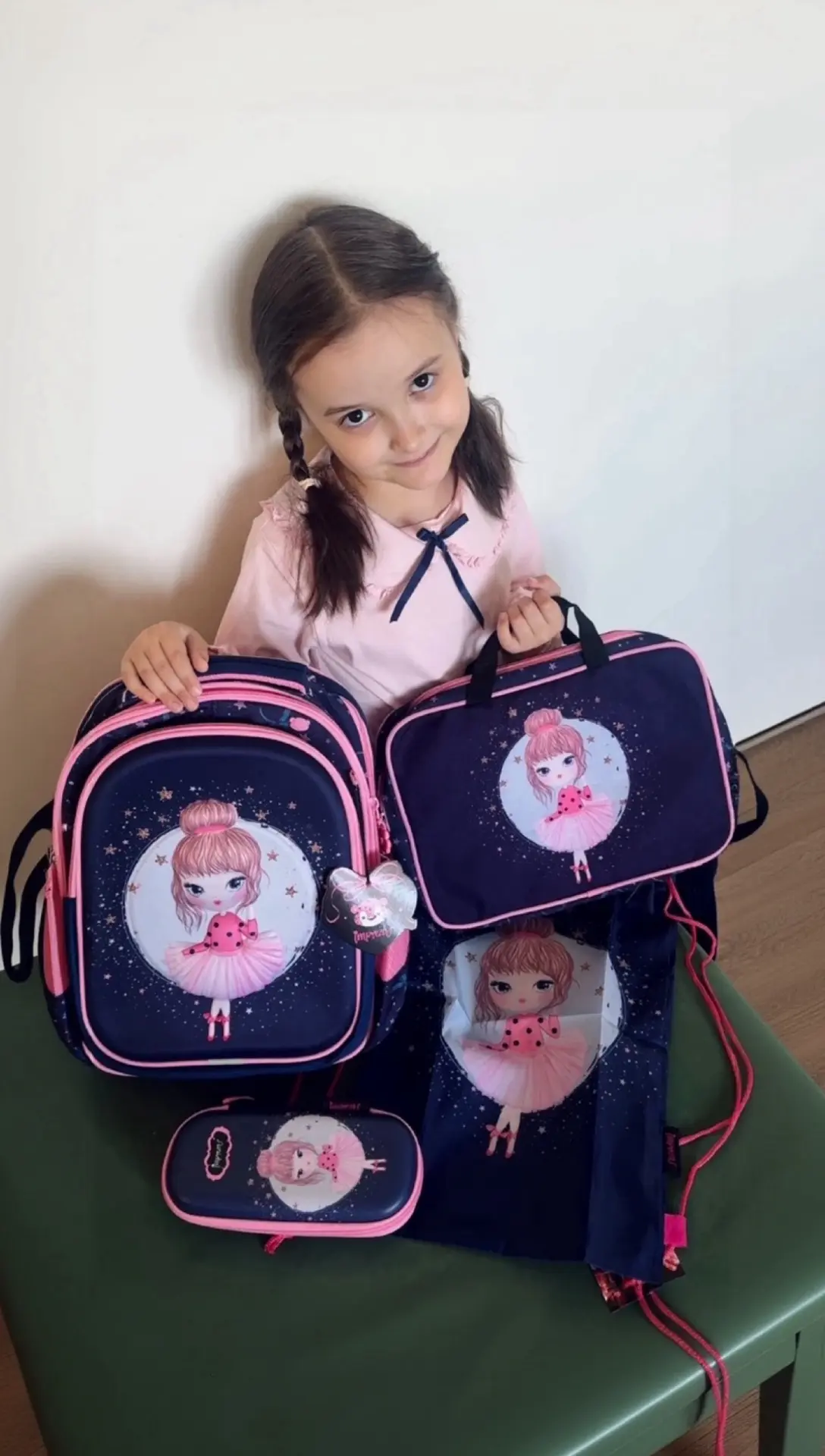 Сашуля ждёт ваших комментариев здесь 
https://vk.ru/wall-212420348_2802