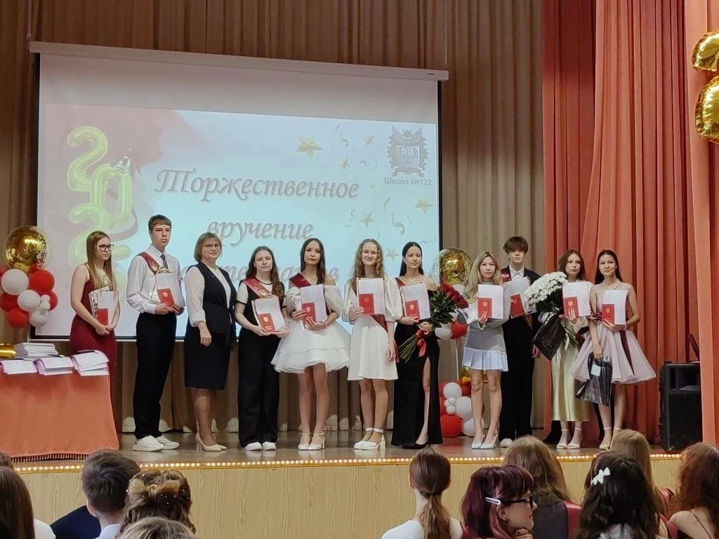 ✅Выпуск 2026. 

💐3 июля вручили аттестаты выпускникам 9 классов нашей школы,  из них двенадцать с о