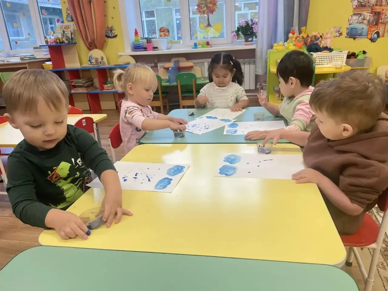 ☀️ В группе «Клубнички» наступила настоящая осень!