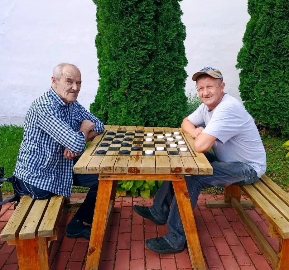В нашем доме 🏡 прошёл турнир по шашкам 🎲. Участники показали настоящее мастерство в э...