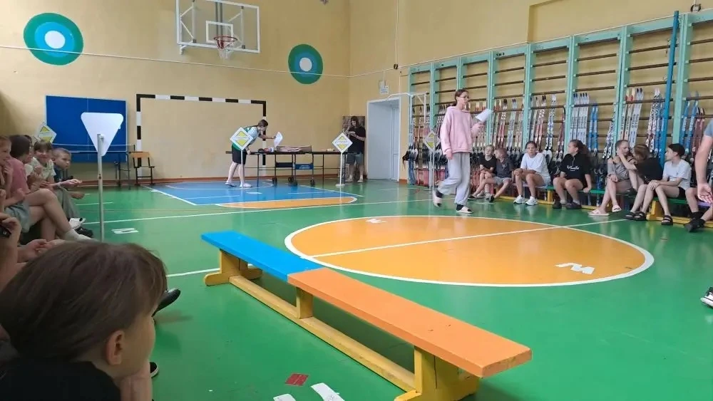 Сегодня на смене — день приключений! 🎒✨

Провели квест-игру «Школа юного туриста». Наши ребята пока