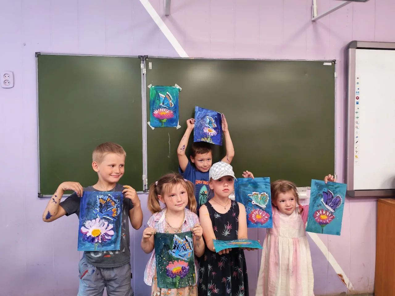 🖼🎨🧑‍🎨 НОВОСТИ ИЗ КРУЖКА ИЗО

Заключительное занятие в кружке ИЗО прошло на одном дыхании. Ребята