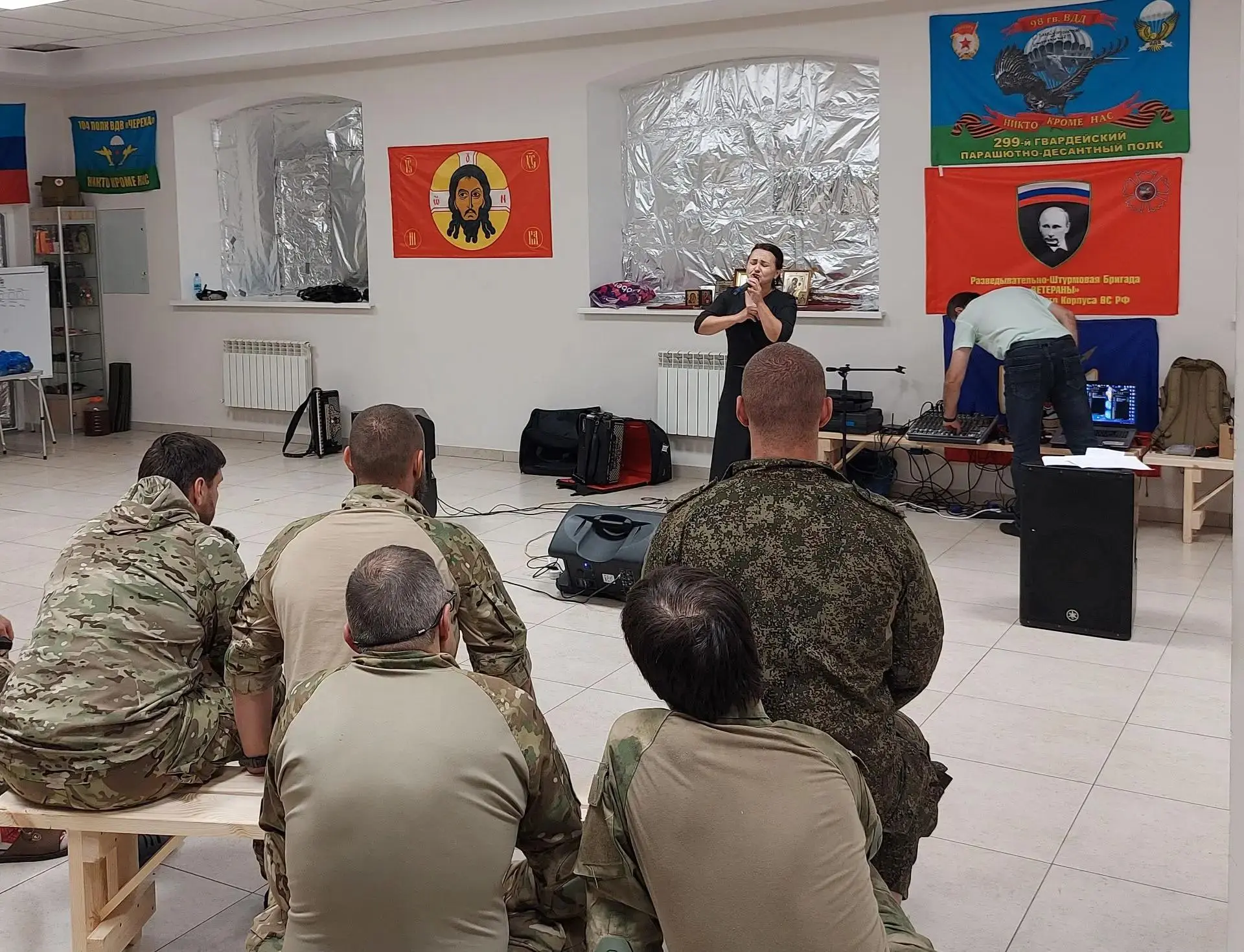 Артисты районного дома народного творчества приняли участие в концертной программе для ...