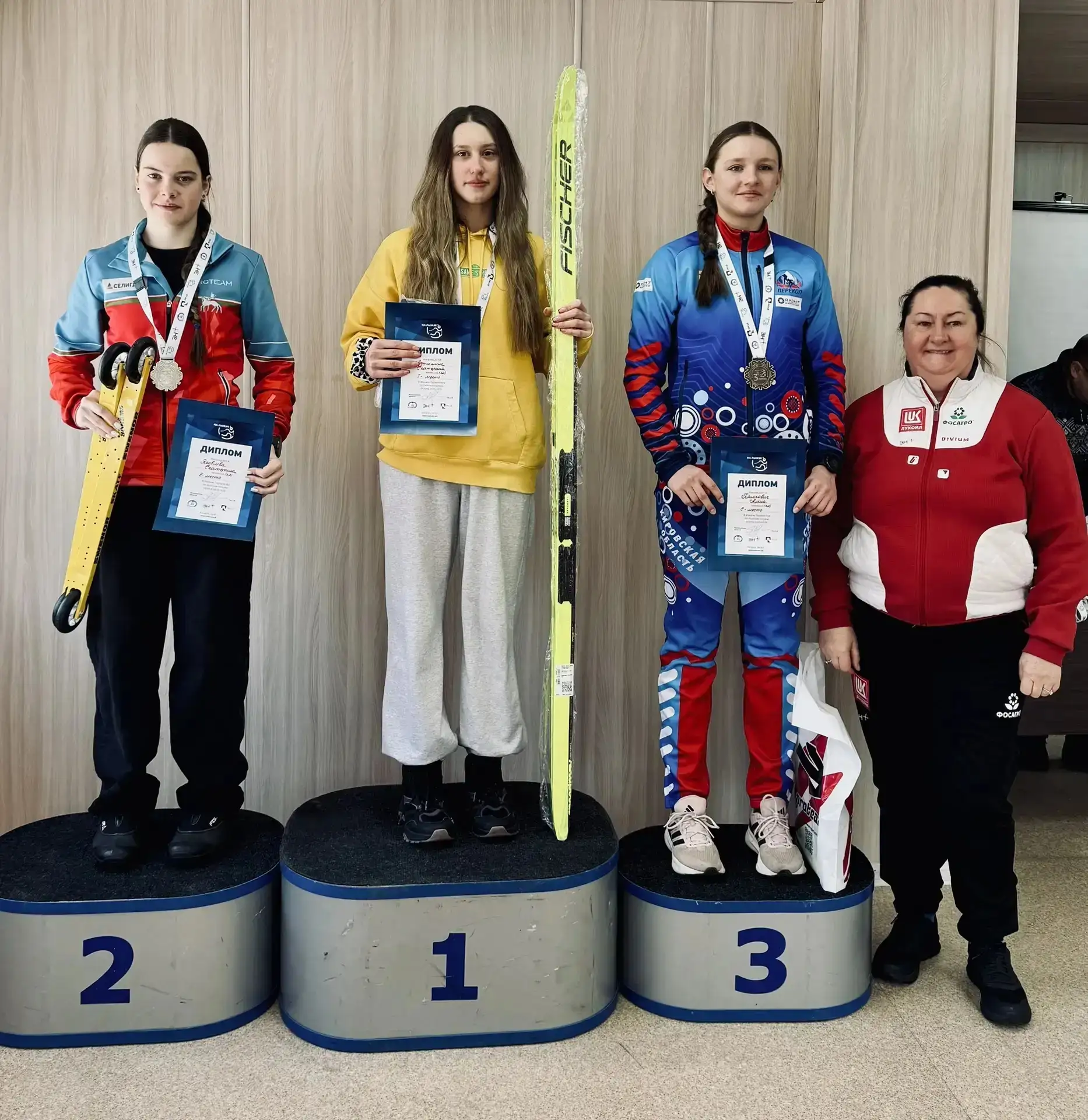 Поздравляем ученицу 8г класса Пашкович Алену с призовым местом 🥉🏆 Всероссийского фестиваля "На лыжи"
