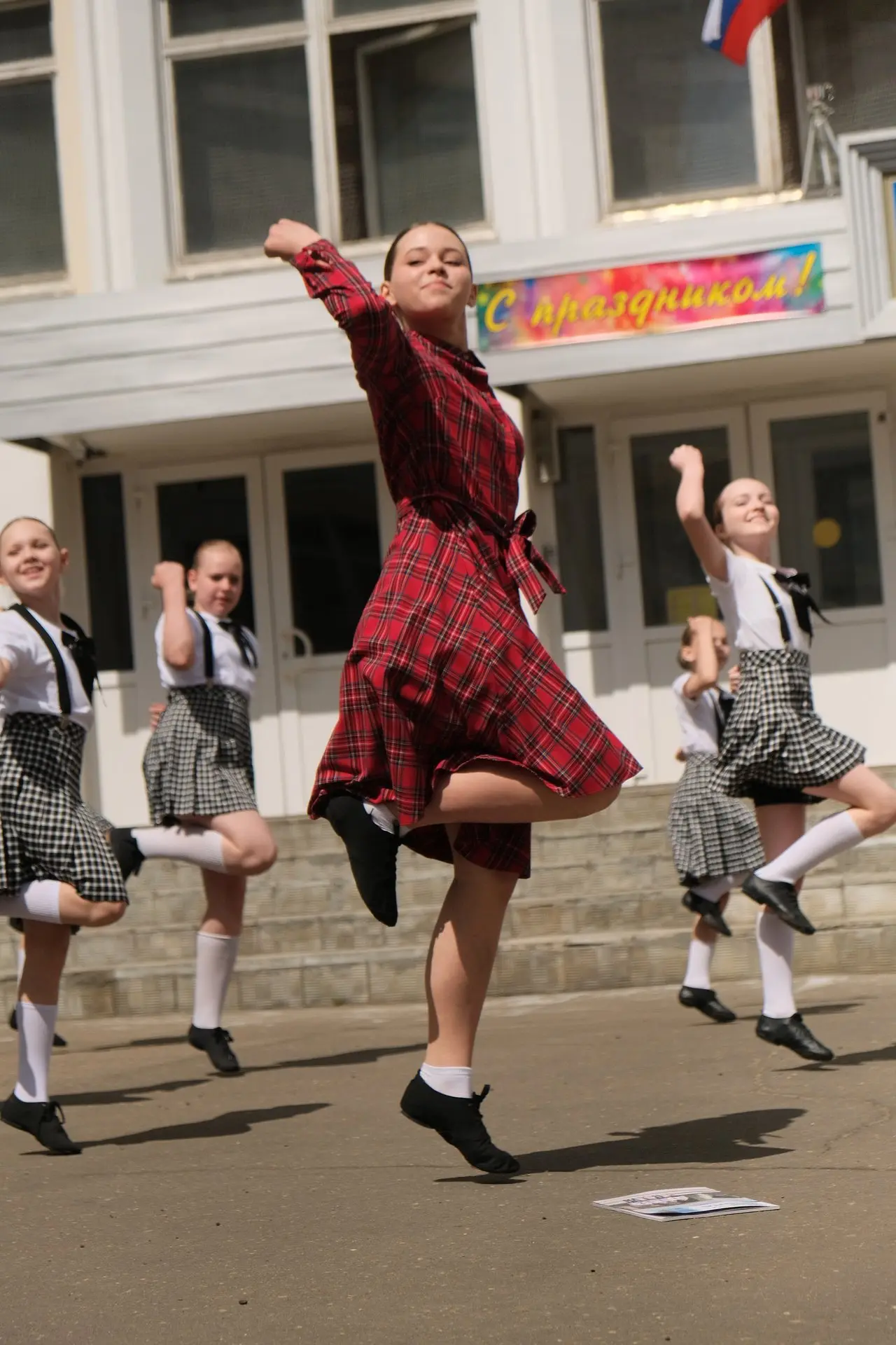 🎓 Последний звонок для 9-х классов: в добрый путь!  Дорогие наши девятиклассники! Сегодня для вас пр