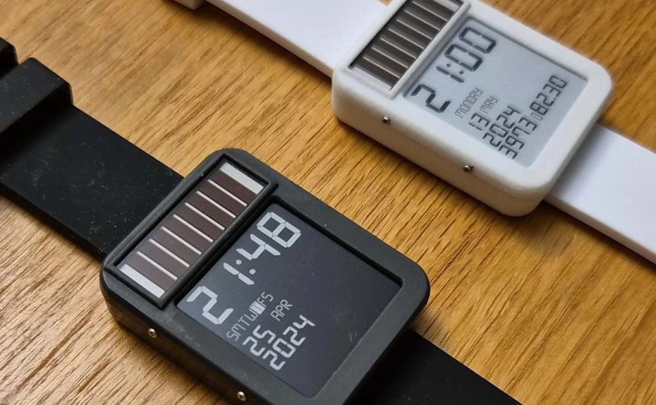 Дальнобойная связь, GPS и зарядка раз в год: любой может собрать такие часы самостоятельно  Энтузиас