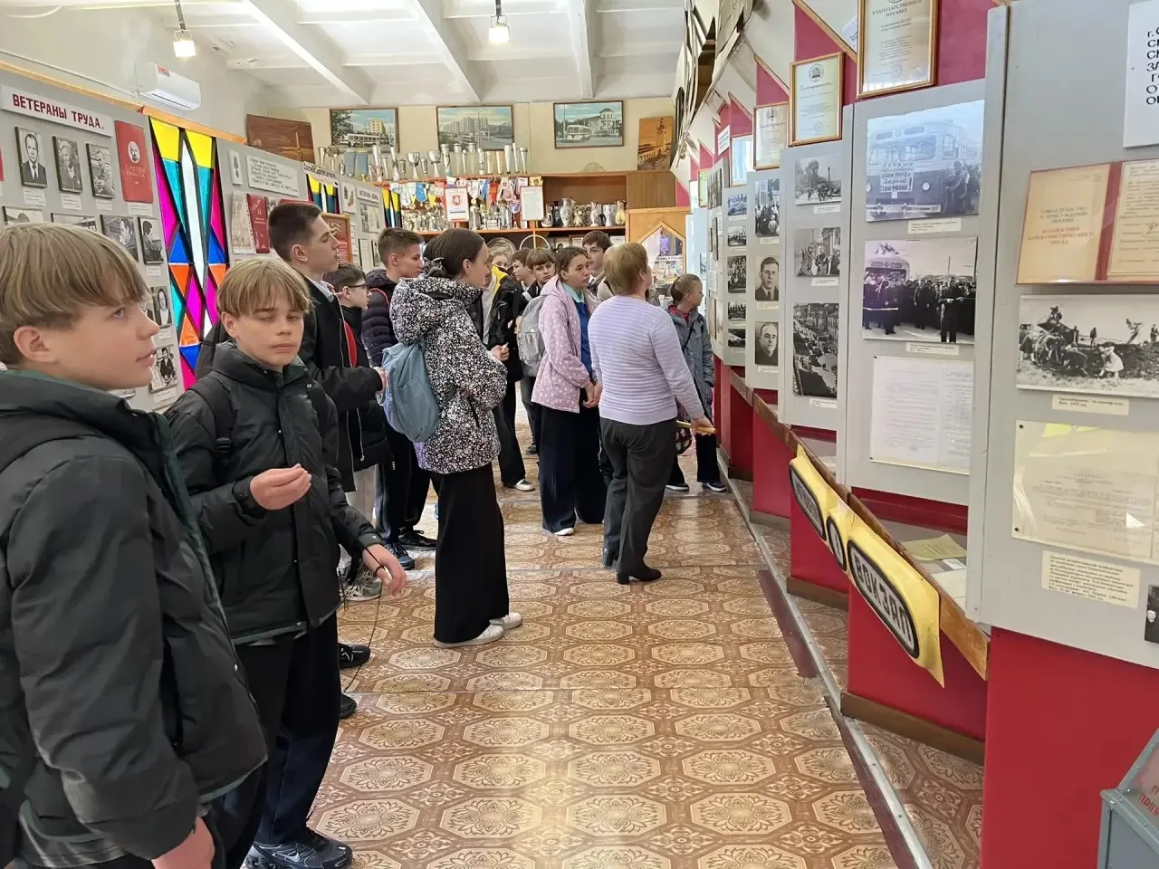 🚎7-А класс (классный руководитель Сычева И.В.) посетил музей троллейбуса в Севэлектротранс имени А.С