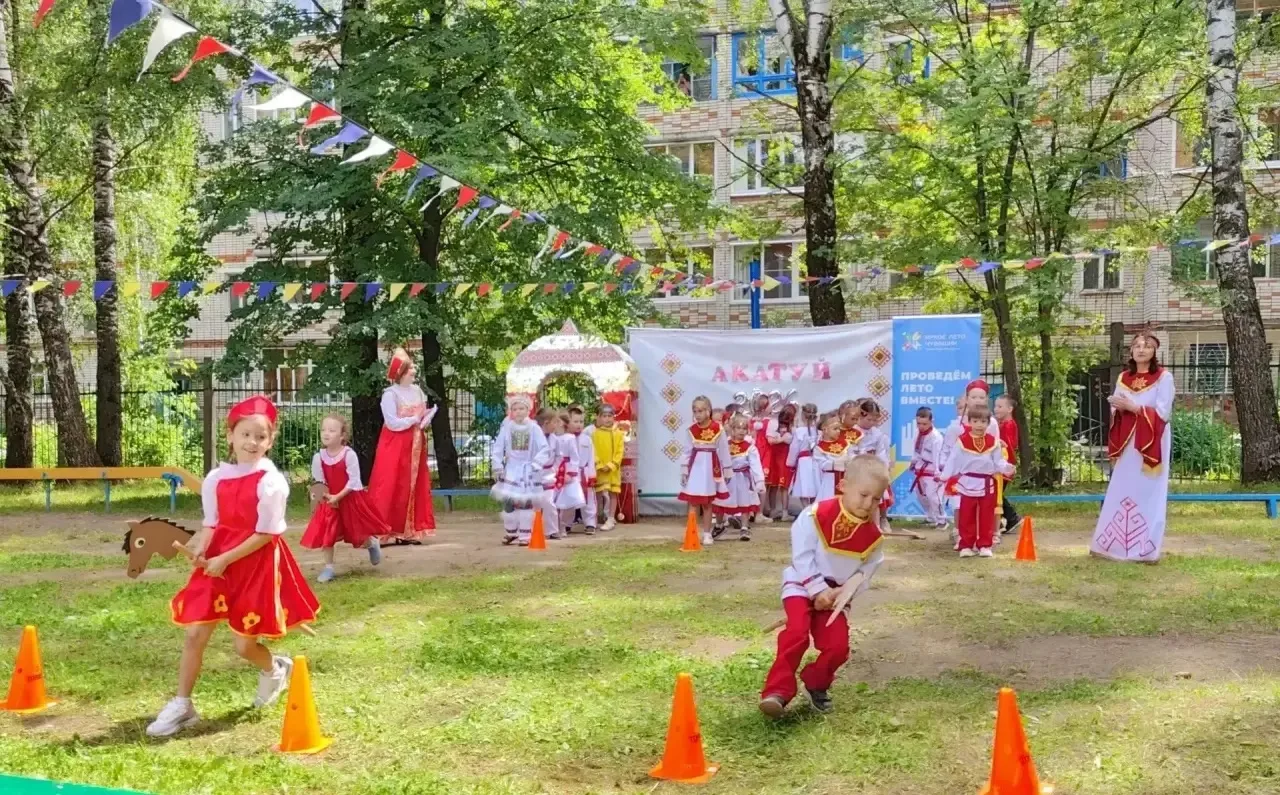 Яркое лето Чувашии: в чебоксарских дошкольных учреждениях масштабно отметили «Детский А...