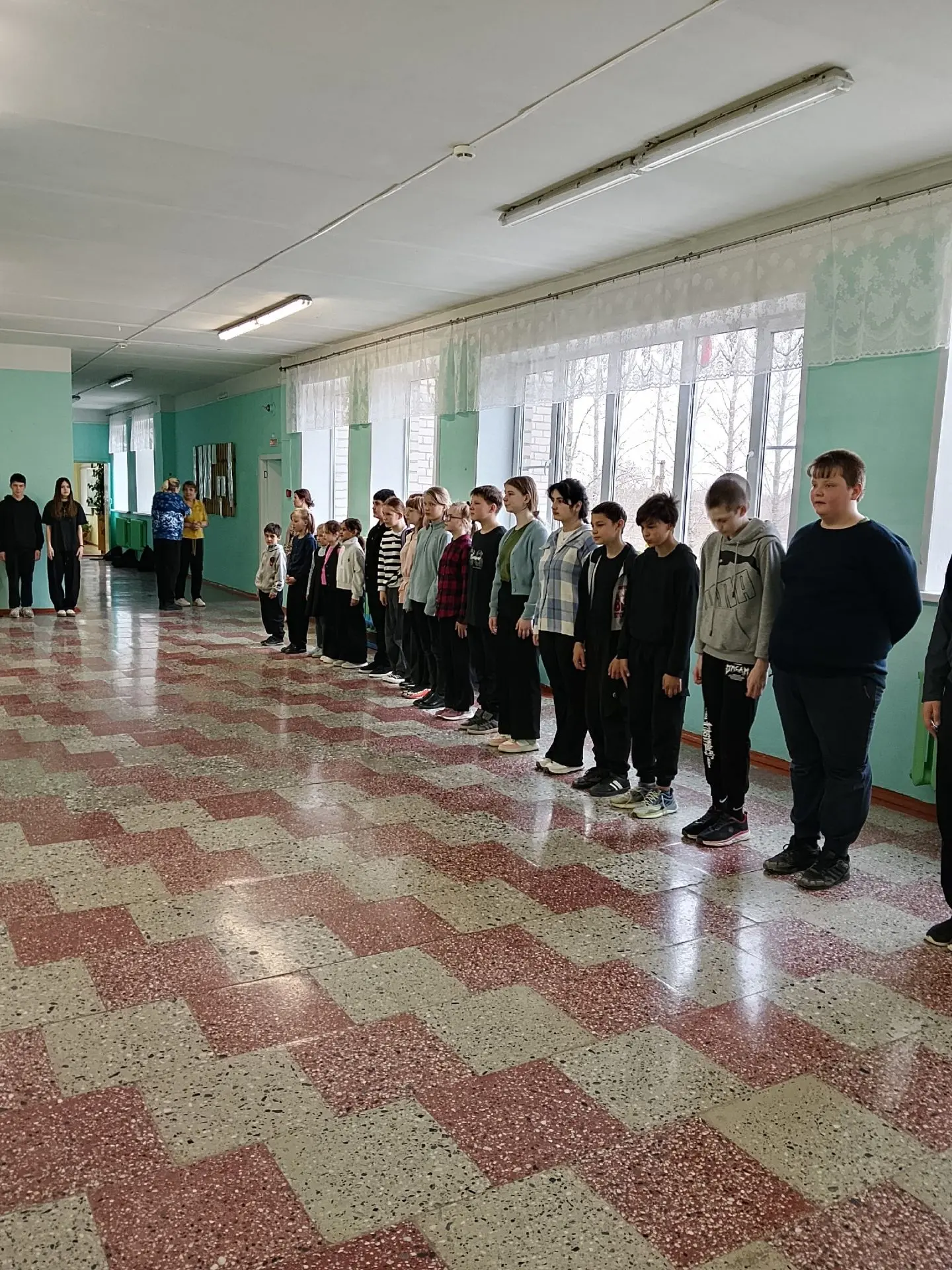 Память в тишине.
В нашей школе продолжаются памятные акции «Без срока давности», посвященные события