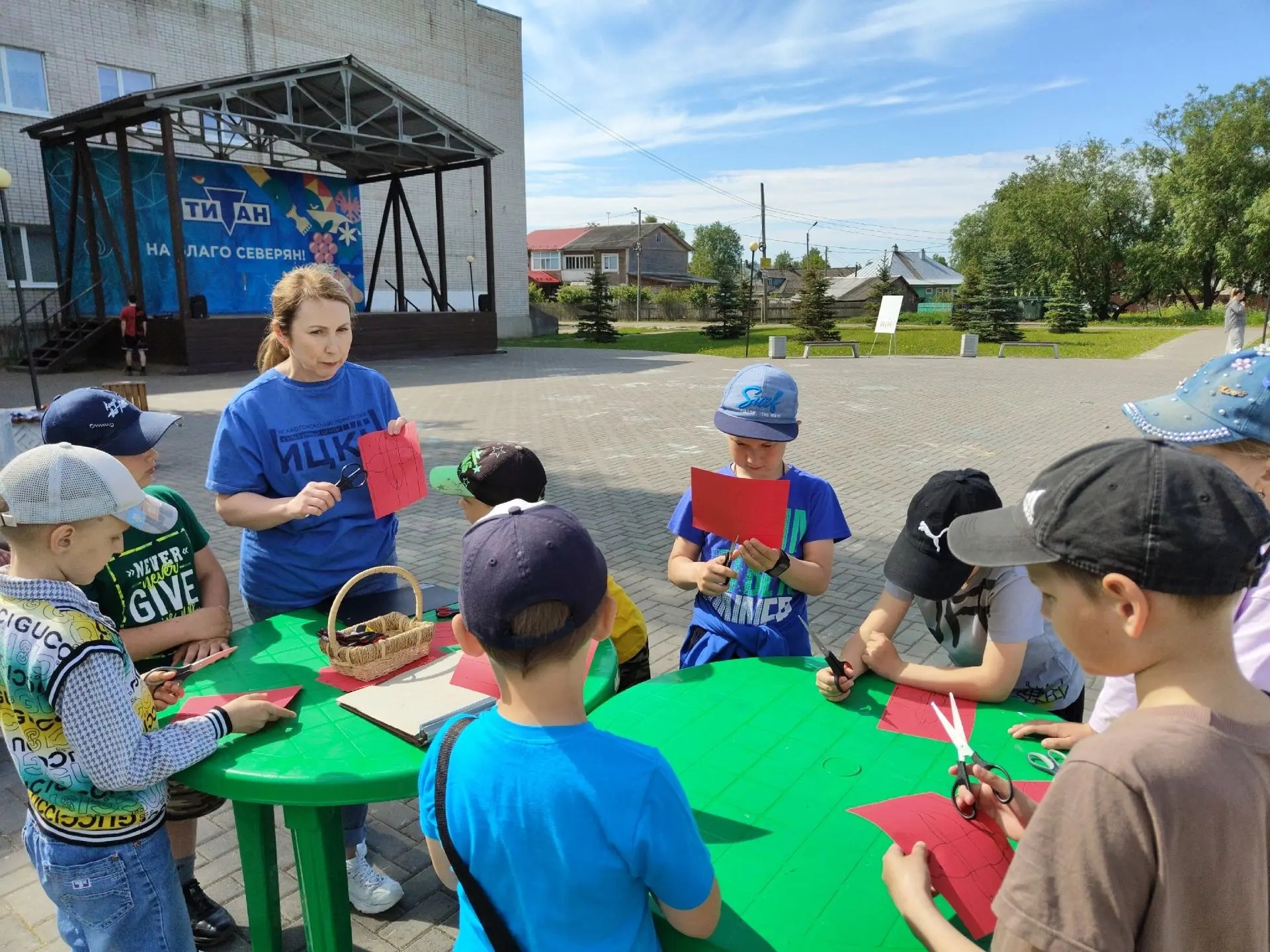 💥Вот и прошел шестой день в лагере.
🌞День начался с традиционной зарядки. Получив заряд бодрости и