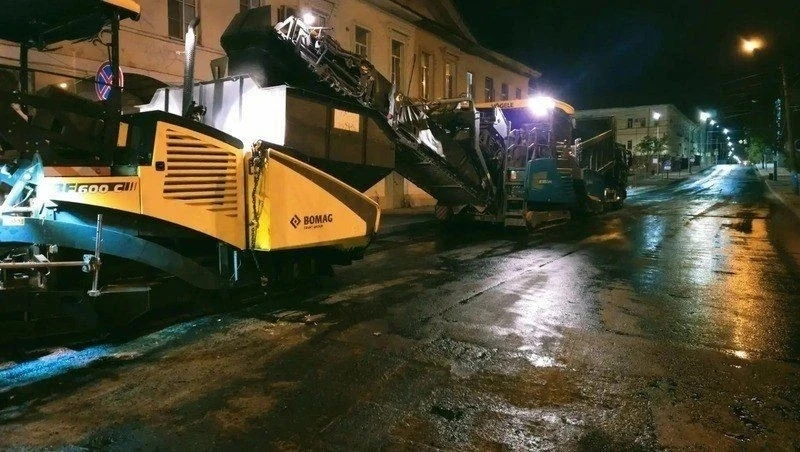 🚧В Астрахани продолжается комплексный ремонт улицы Володарского