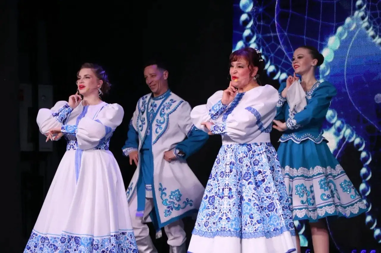 1 мая на сцене Городского Дома культуры «Родина» состоялся концерт Ансамбля современной...