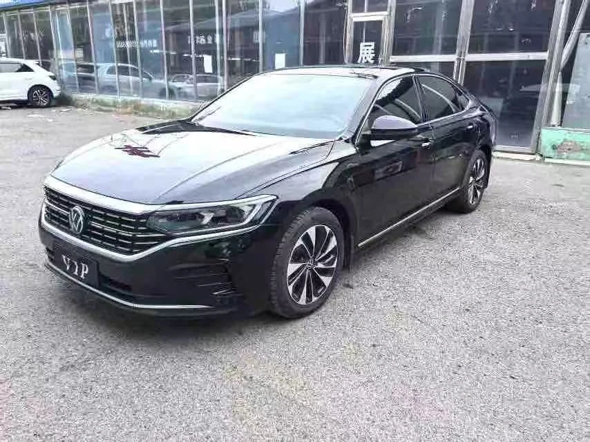Volkswagen Passat 
1.4TSI 280TSI Elite Automatic
Китай
2022
1.4 л бензин
2WD
150 л.с 
Пробег 43 000 