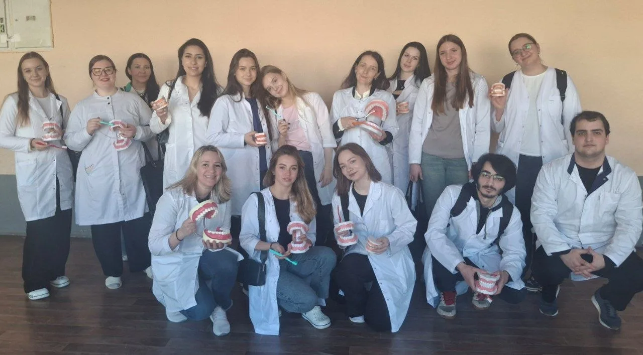 🦷🪥Студенты и преподаватели отделения Стоматология профилактическая в рамках волонтёрс...