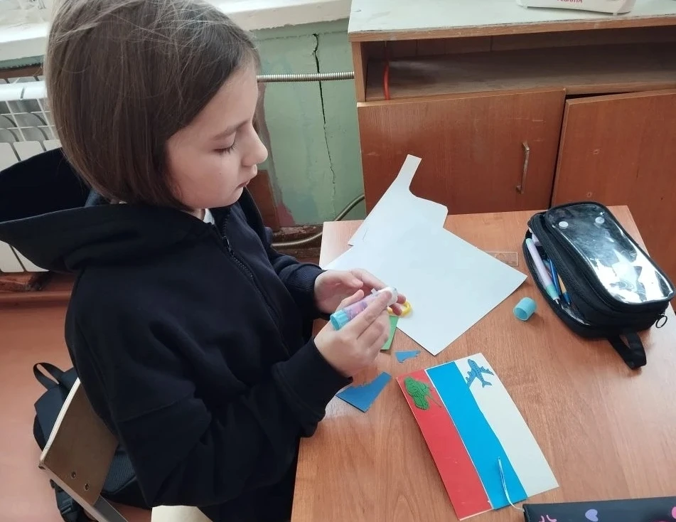 Совместная акция в поддержку бойцов СВО.  В преддверии Дня Защитника Отечества ученики Пайской школы