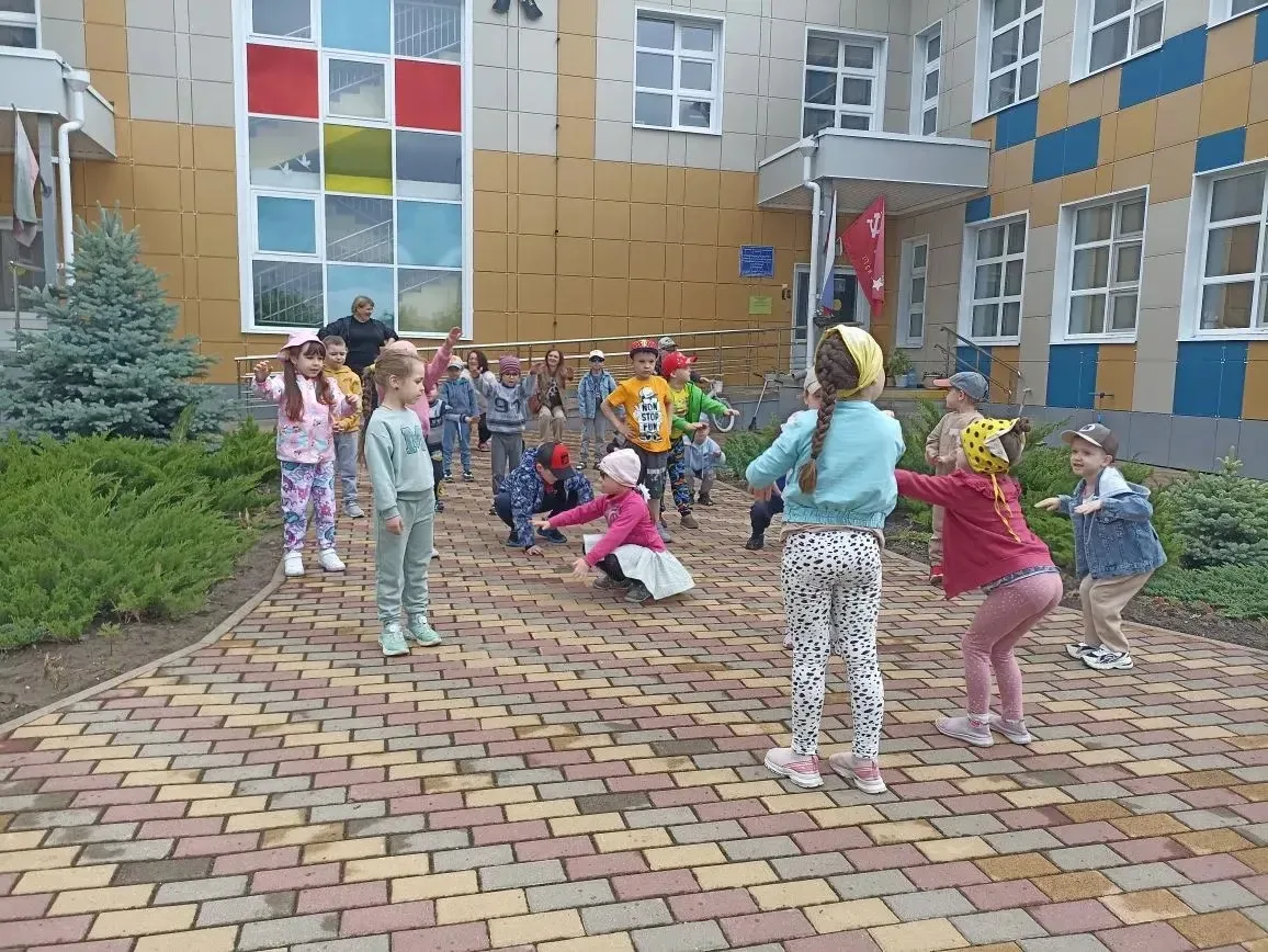 Сегодняшнее утро в нашем уютном саду было наполнено особой атмосферой — атмосферой здор...