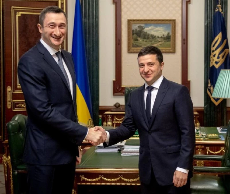НАБУ смягчило подозрение бывшему вице-премьеру и куму Зеленского Алексею Чернышову, вне...