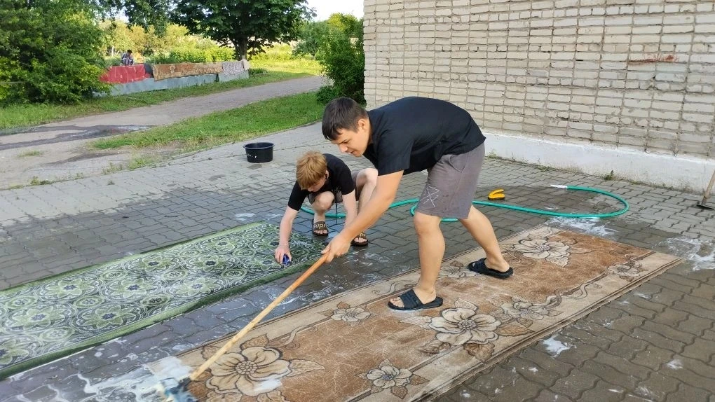 Подготовка комнат к каникулам в студенческом общежитии колледжа.

Скоро студенты нашего колледжа раз