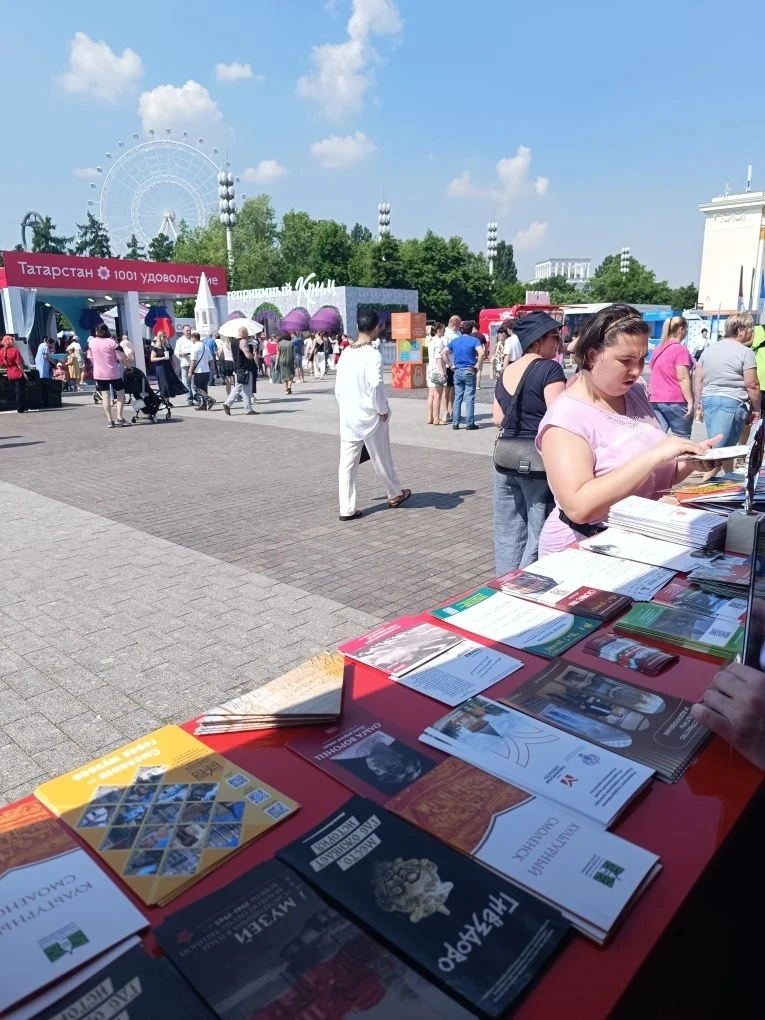Смоленский государственный музей-заповедник принял участие в работе Международного туристического фе