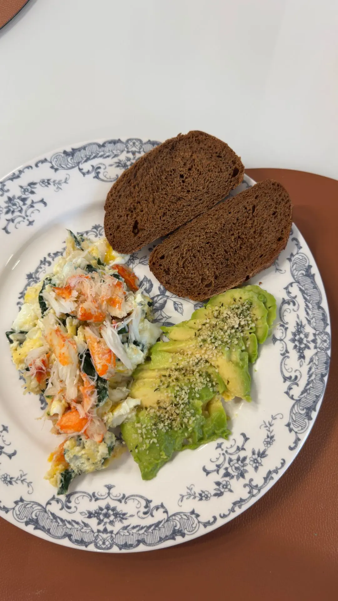 Сделаем утро по настоящему дальневосточным 🦀🥑