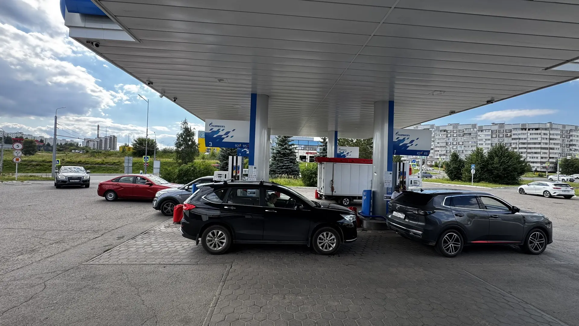 ⛽️🇷🇺 «Газпром нефть» отменила лимиты на продажу топлива на АЗС в Татарстане