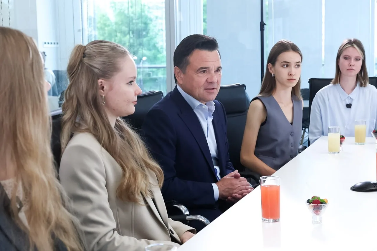 🧑‍🎓 Сегодня встретился с нашими выпускниками, которые в этом году показали выдающиеся...