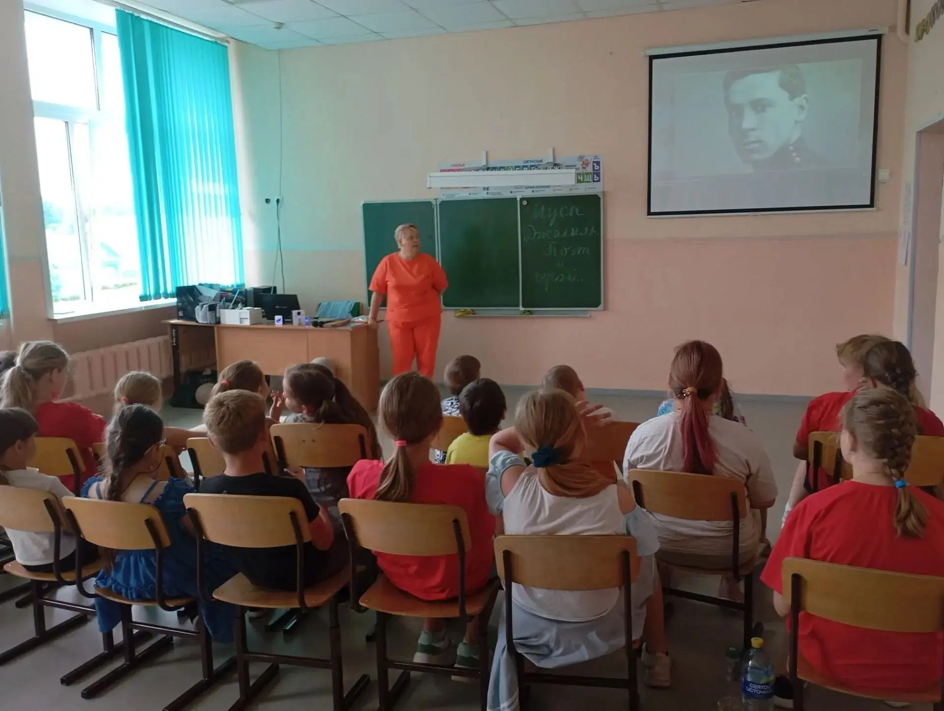 🔹17 июня утро в лагере началось с весёлой зарядки. После завтрака ребята посмотрели документальный 