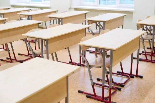 🏫 Почти 60% школьных зданий Омской области нуждаются в капитальном ремонте
