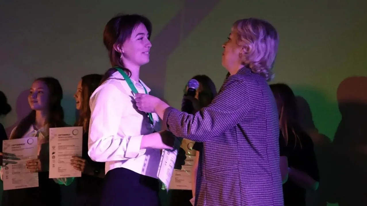 🎉Ура! Поздравляем нашу ученицу 10 «Б» класса — Марию Федосову! 👏 Мария заняла почетное 2-е место в Ч