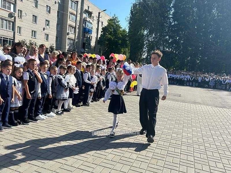 На линейках 1 сентября в Первомайской школе усилят меры безопасности
