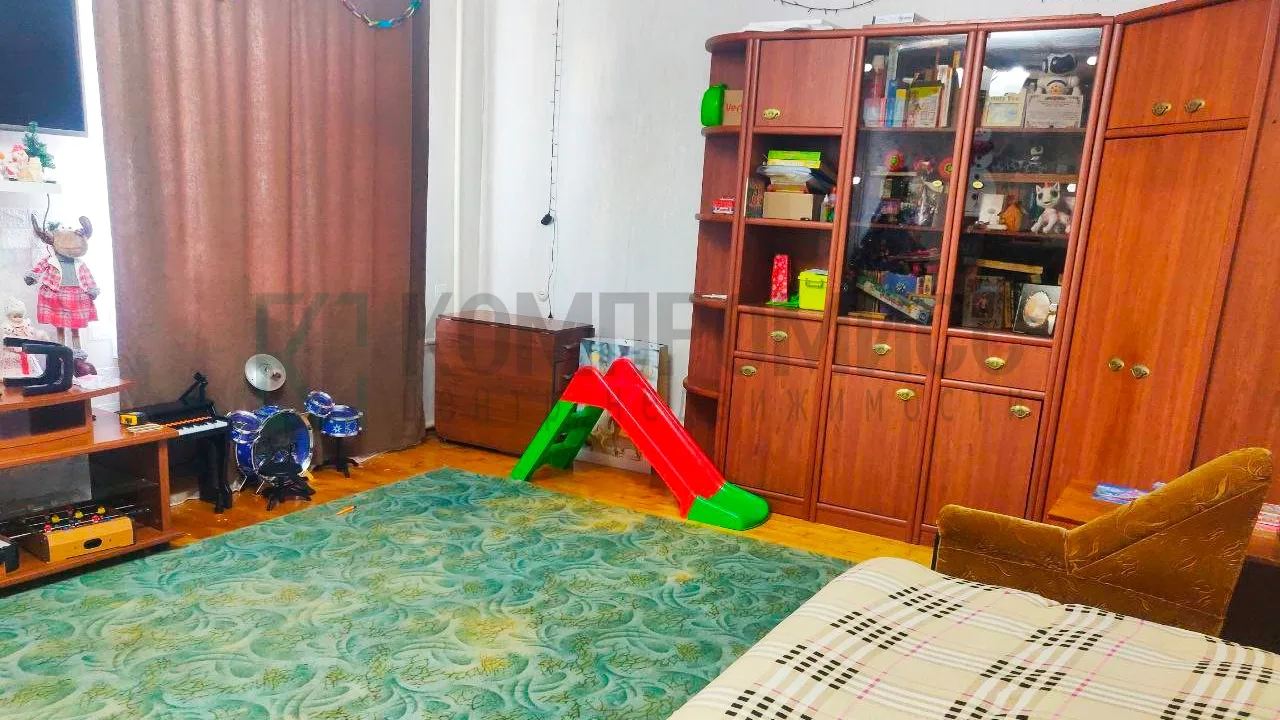 🏠 ID 129168625 Адрес: Краснодарский край, Абинский р-н, ст-ца Холмская  📍 Большой двухэтажный дом с 