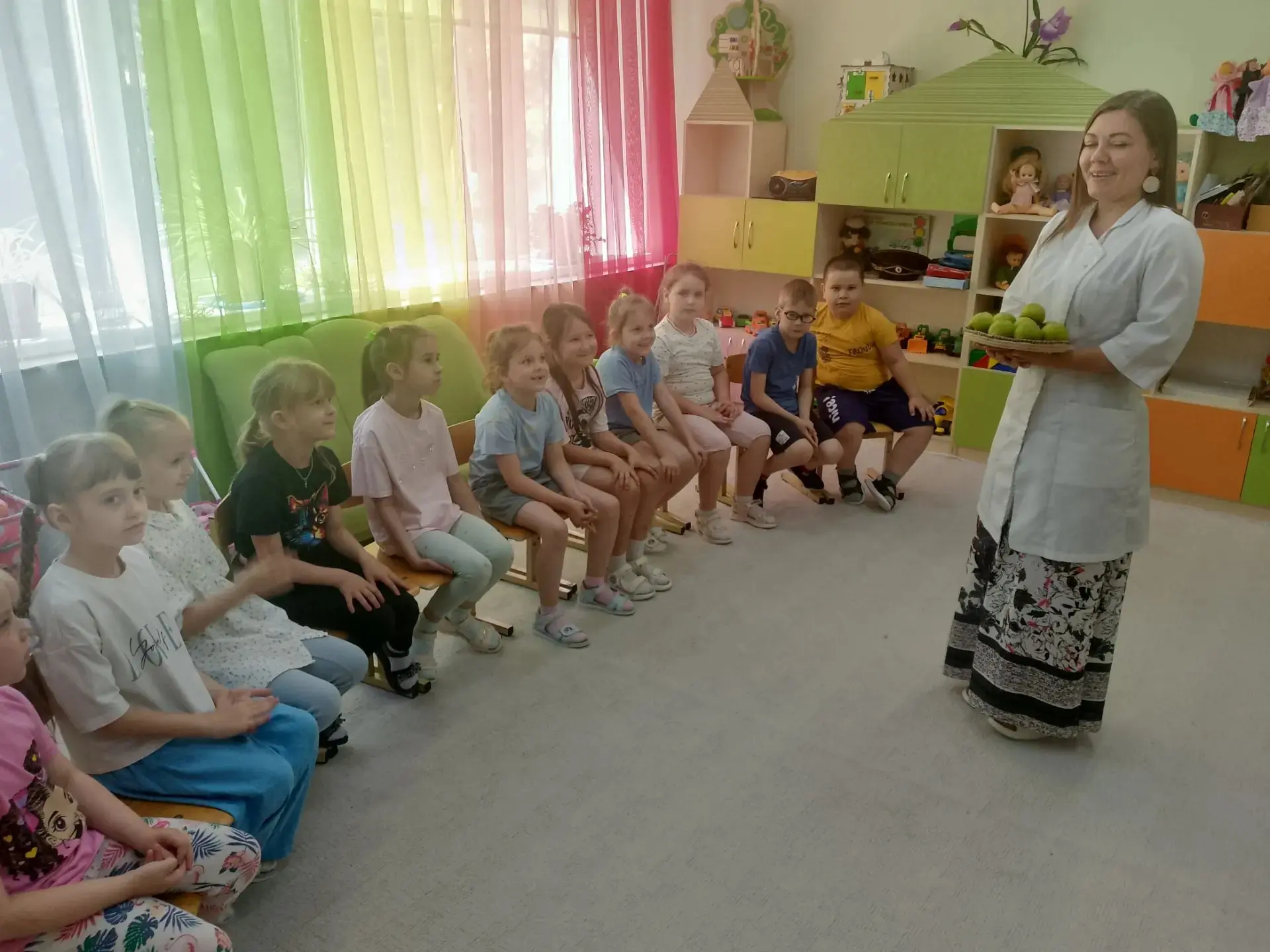 В группе «Капельки» прошёл день, посвящённый Дню медицинского работника! 👩‍⚕️👨‍⚕️ Наши ребята узна