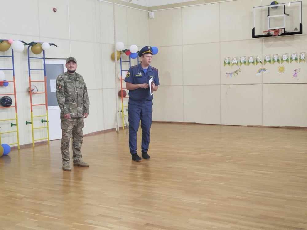 ---

☀ Полезные каникулы в лагере «Солнышко»: уроки безопасности от профессионалов 🌲🔥

Лето — врем