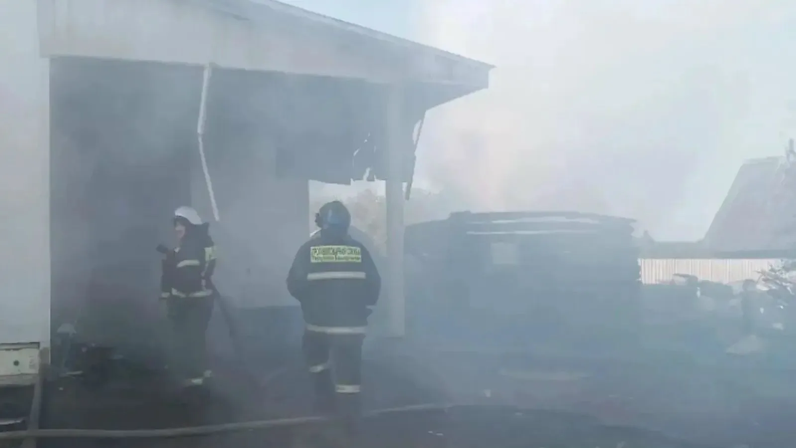 ‼️‼️‼️ В ЧИШМИНСКОМ РАЙОНЕ ПРОИЗОШЕЛ КРУПНЫЙ ПОЖАР  🔥Сгорели жилой дом, баня и хозяйственные построй