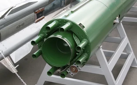 УНИВЕРСАЛЬНАЯ МАЛОГАБАРИТНАЯ ТОРПЕДА ДЛЯ ДРОНОВ ПРОШЛА ПРЕДВАРИТЕЛЬНЫЕ ИСПЫТАНИЯ

Разработанная Корп