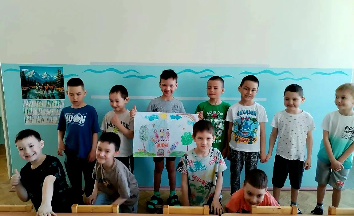 ❤️"Семья – это МЫ»❤️

Семья – это МЫ. Семья – это я,
Семья – это папа и мама моя,
Семья – это Павлик
