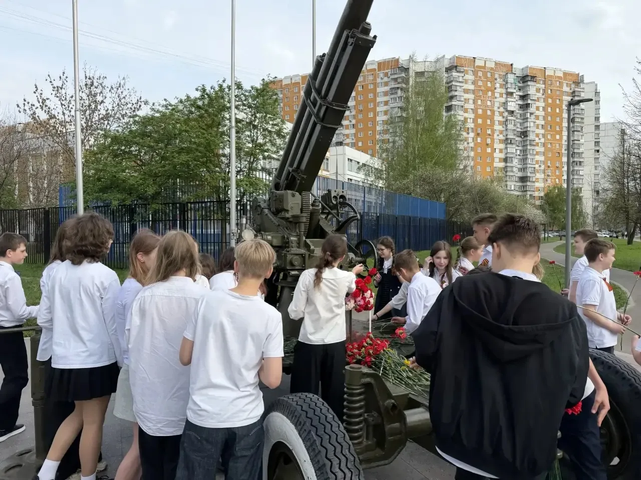 Мы помним! Мы гордимся!  Учащиеся школы №1544 приняли участие в городском образовательном проекте «М