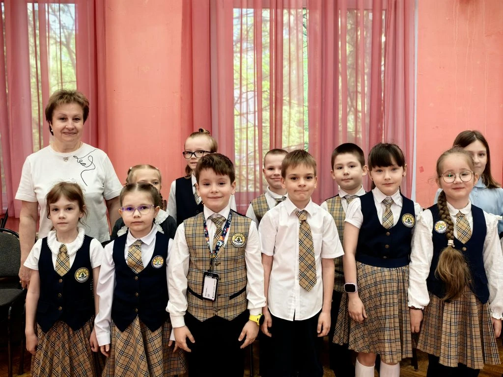 🏫Новая учебная неделя в МАОУ СОШ №10!  🤩Сегодня в стенах нашей школы стартовала новая учебная неделя