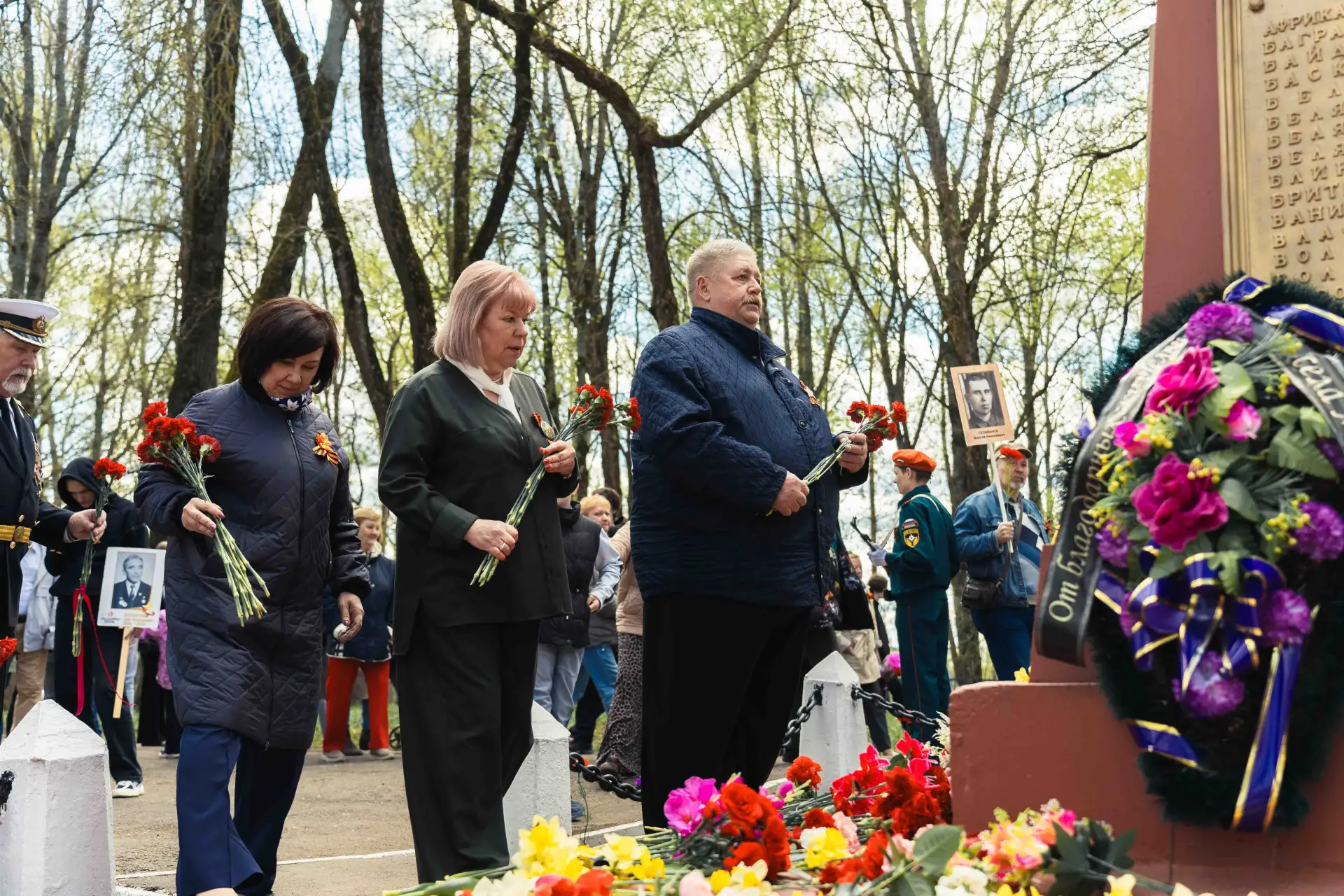 ⭐️ В Молочном отпраздновали День Победы!  В Комсомольском сквере прошло торжественное мероприятие, п