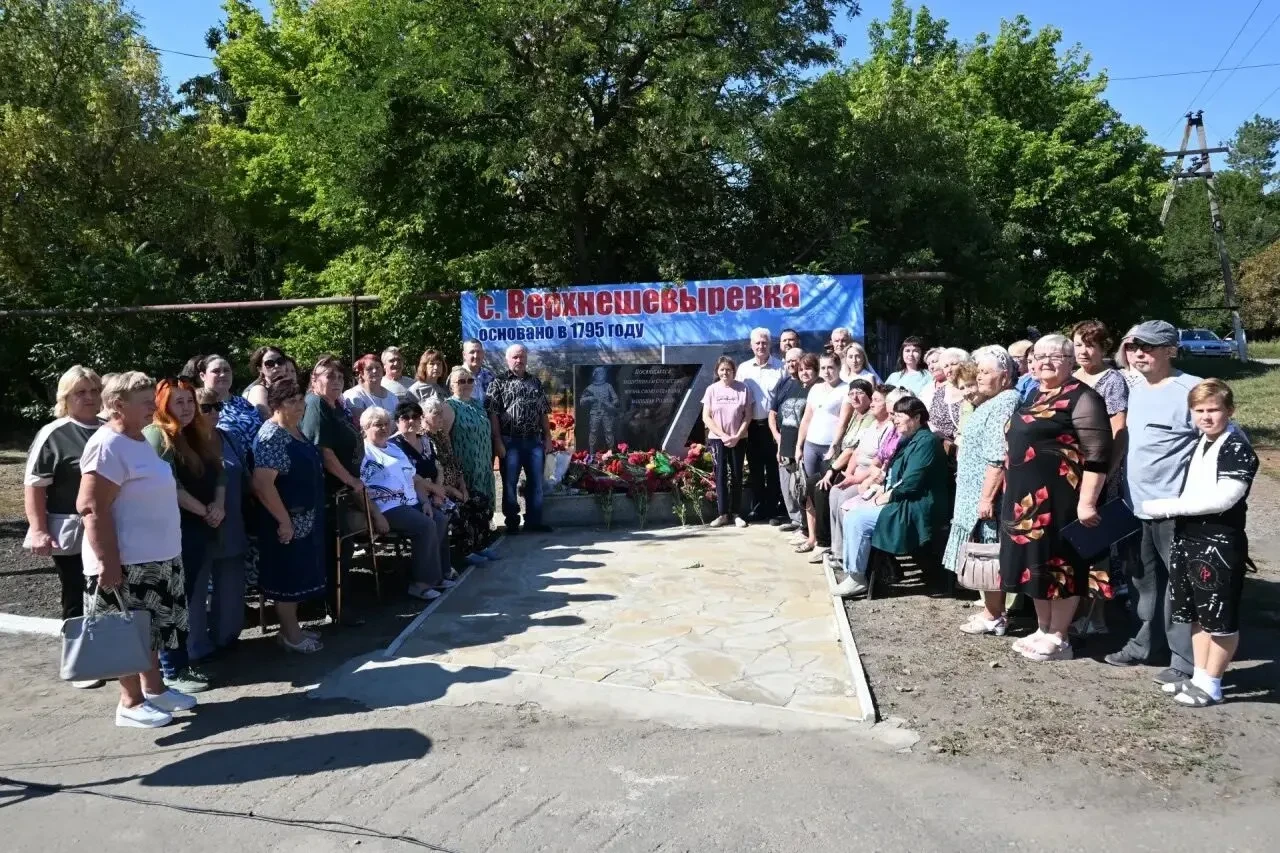 📌Сегодня, в День Неизвестного солдата — защитника Луганской Народной Республики, совме...