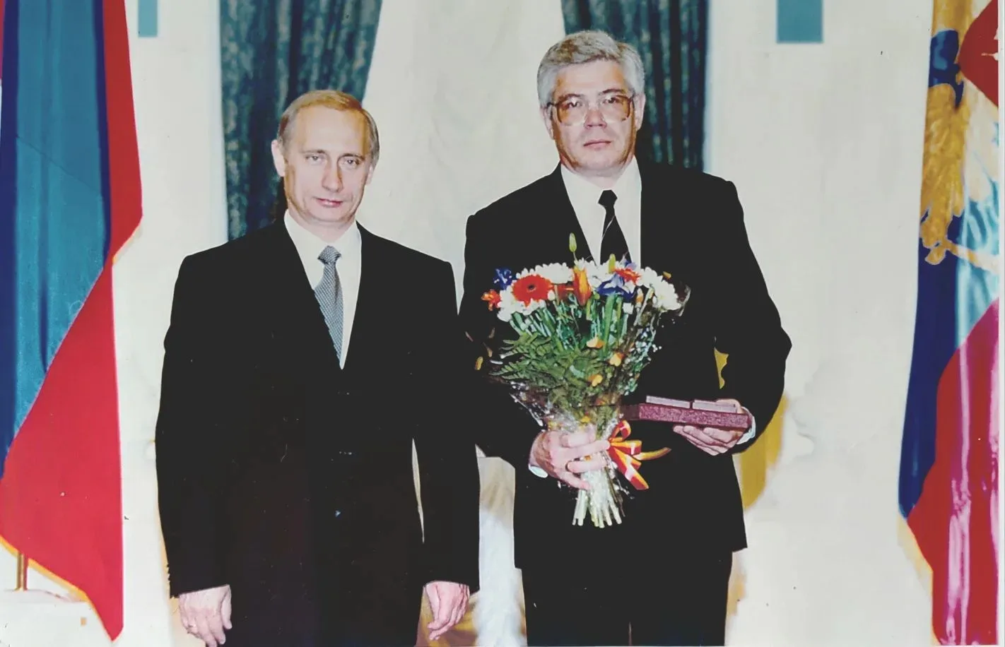 Дорогие друзья, добрый день.  Сегодня есть возможность всем поздравить с юбилеем известного российск