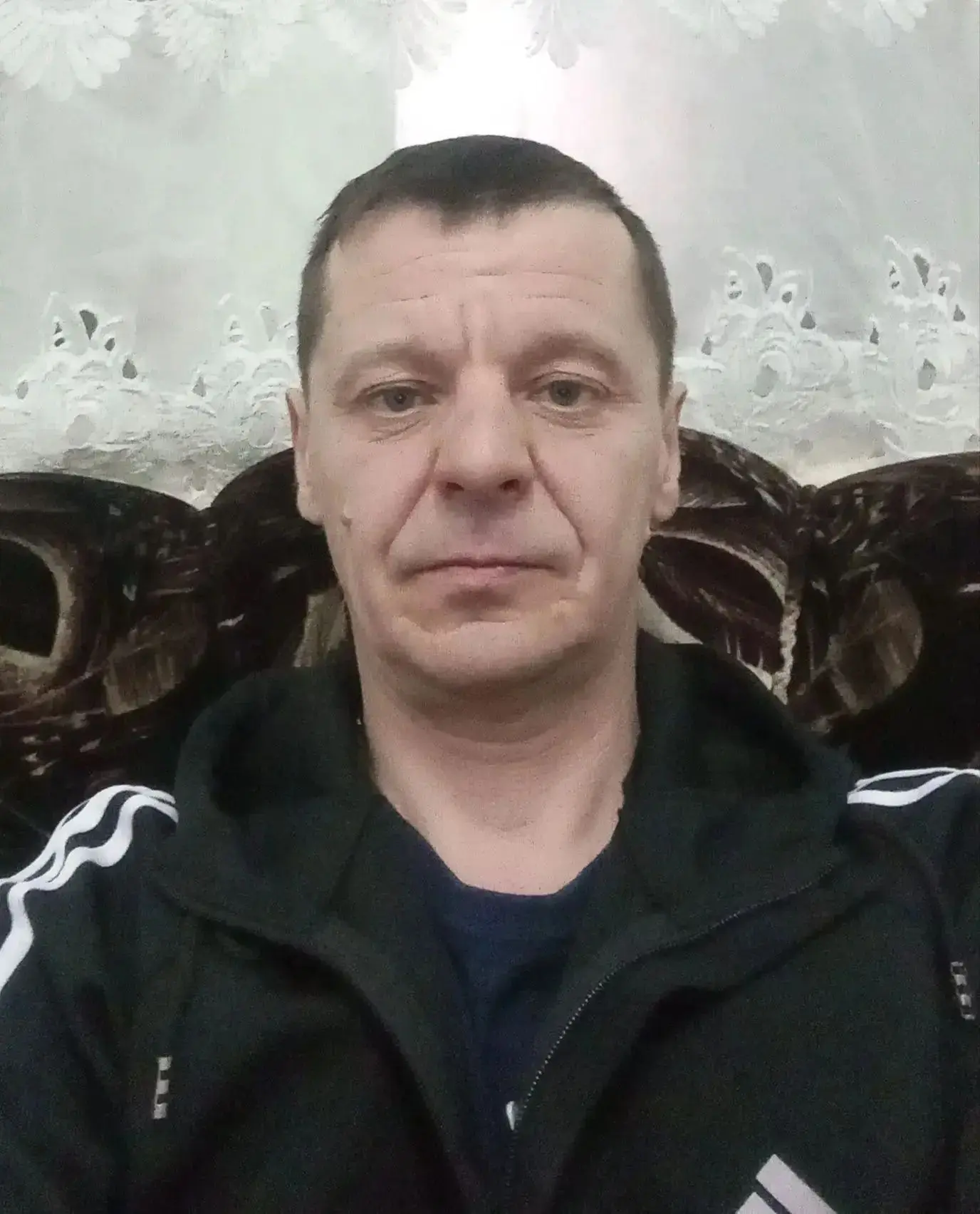 Здравствуйте, помогите пожалуйста найти брата😢