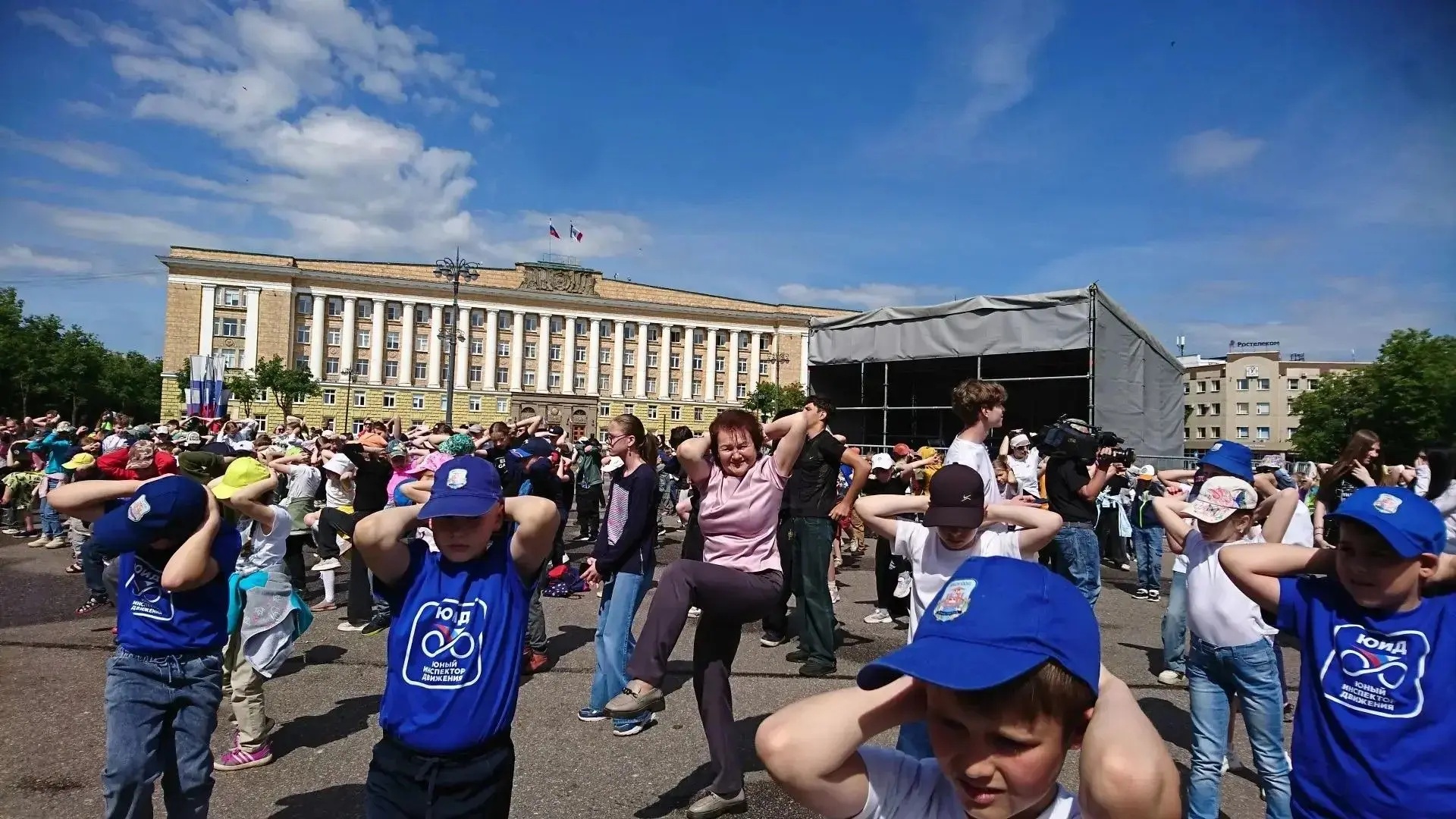 Второй день в школьном лагере-День магии и волшебства✨

Когда мы думаем о лагере, обычно представляе