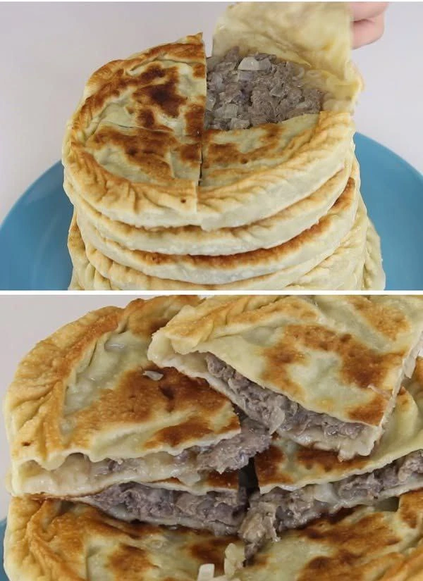 Эти лепешки вкуснее чебуреков: сочные и безумно вкусные 😋

Для теста берем: 
• Мука - 500г.
• Вода 