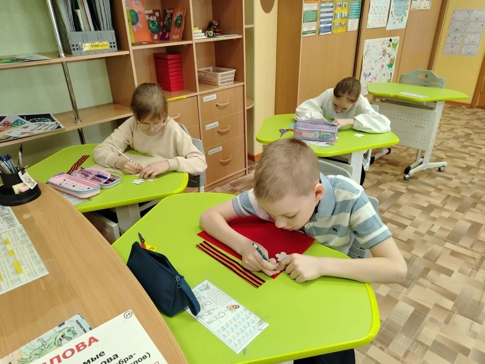 В преддверии великого праздника Дня Победы во 2Б классе  прошел трогательный и важный мастер-класс п