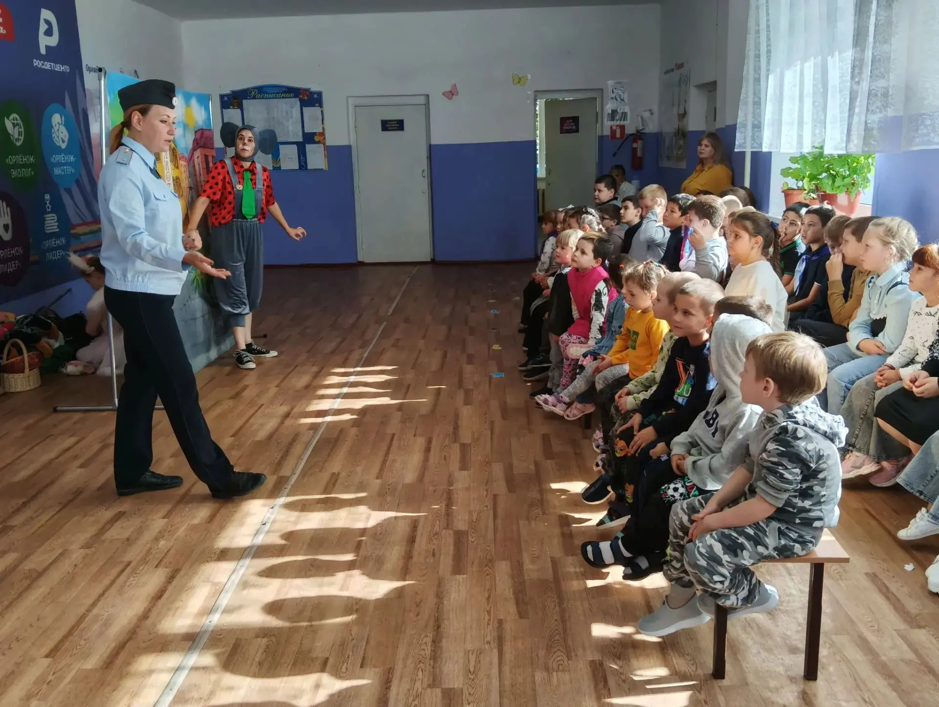 В рамках Месячника  сегодня ребята дошкольной группы и учащиеся начальной школы посетил...